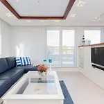 Apartment Sailor By Renters Prestige