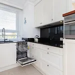 Sailor By Renters Prestige *