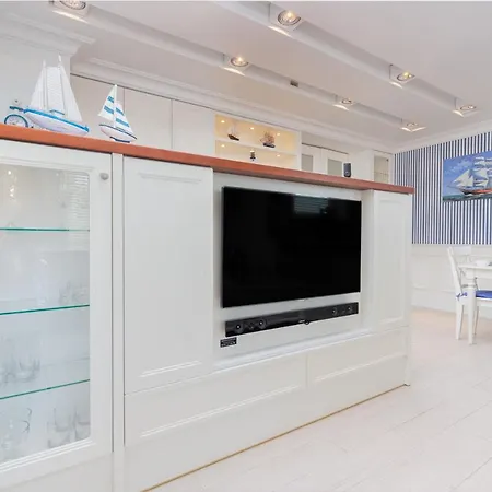 Sailor By Renters Prestige Apartment