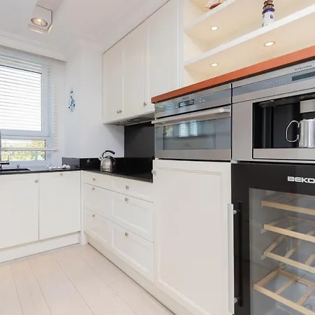 Sailor By Renters Prestige Apartament *